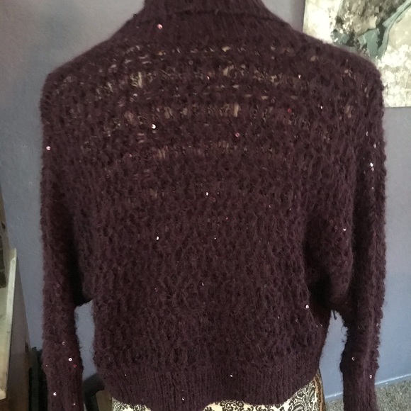 Express Sequin Shrug - Picture 3 of 4